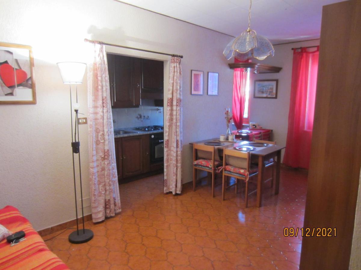 Casa Lucy Apartment อาออสตา ภายนอก รูปภาพ